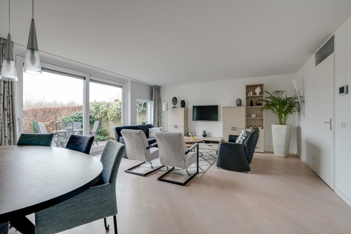 Foto 18 van Helenahoeve 25