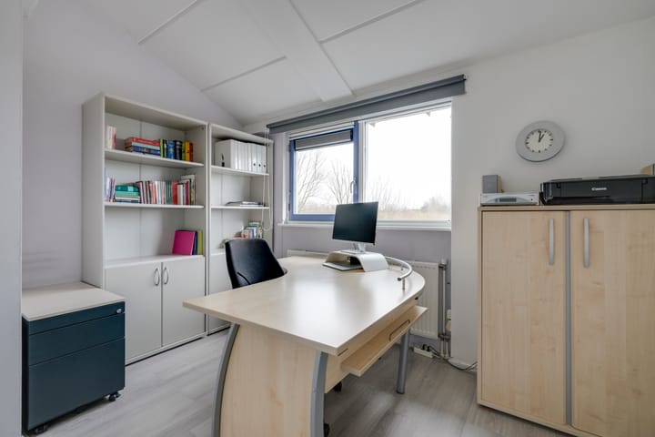 Foto 38 van Helenahoeve 25