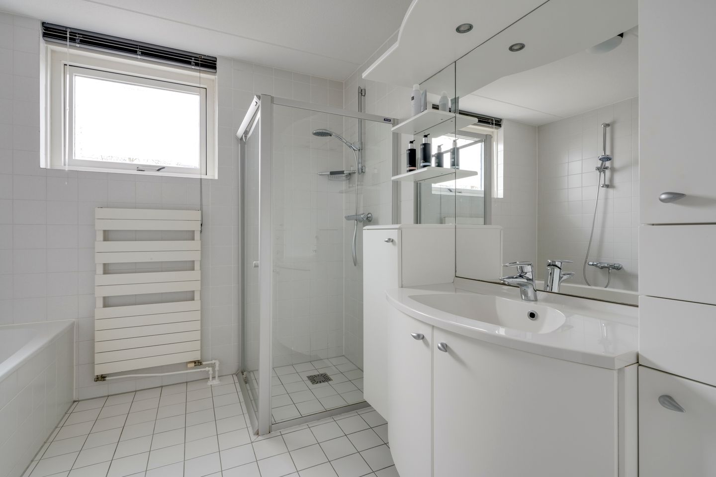 Foto 44 van Helenahoeve 25