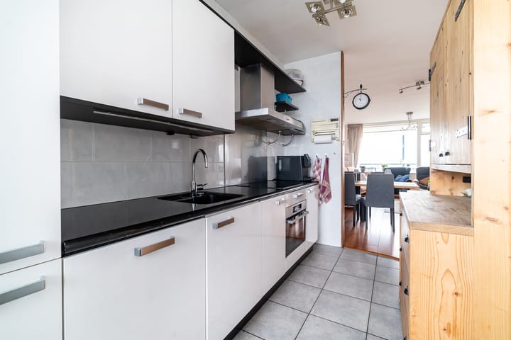 Foto 14 van Menno ter Braaklaan 179