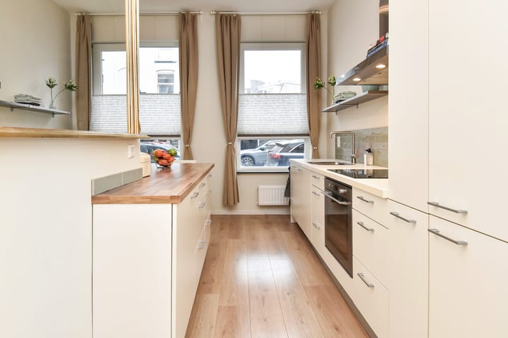 Foto 12 van De Constant Rebecquestraat 27