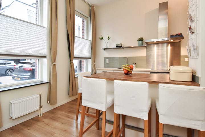 Foto 14 van De Constant Rebecquestraat 27