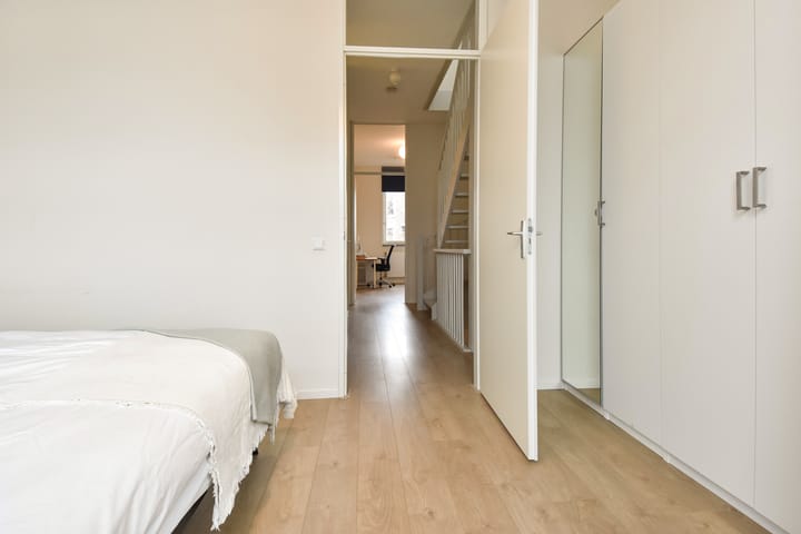 Foto 24 van De Constant Rebecquestraat 27