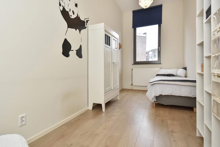 Foto 29 van De Constant Rebecquestraat 27