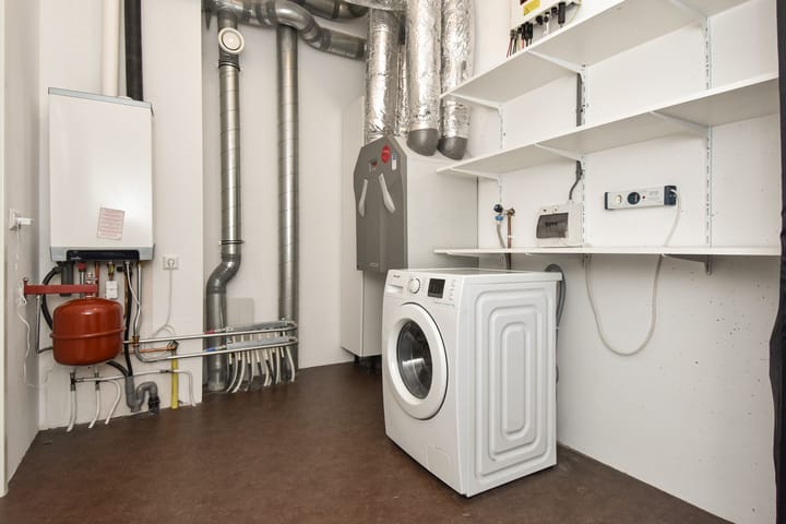 Foto 38 van De Constant Rebecquestraat 27