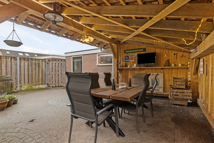 Foto 30 van Bromeliastraat 72