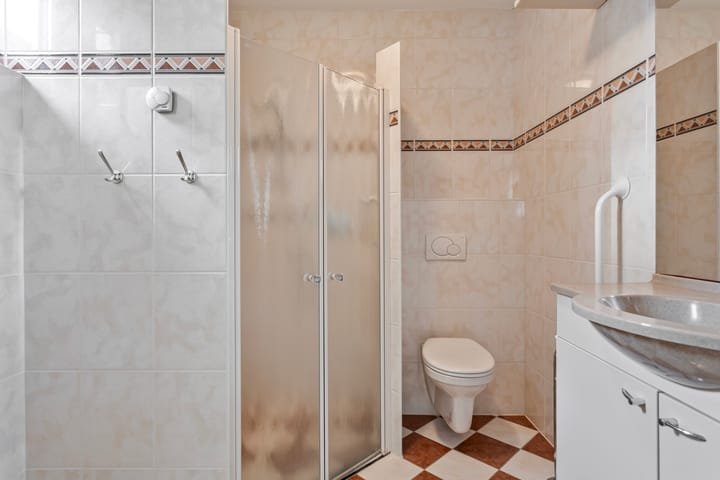 Photo 23 of Mr. Harm Smeengestraat 23