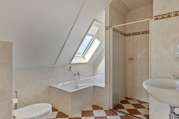 Photo 32 of Mr. Harm Smeengestraat 23