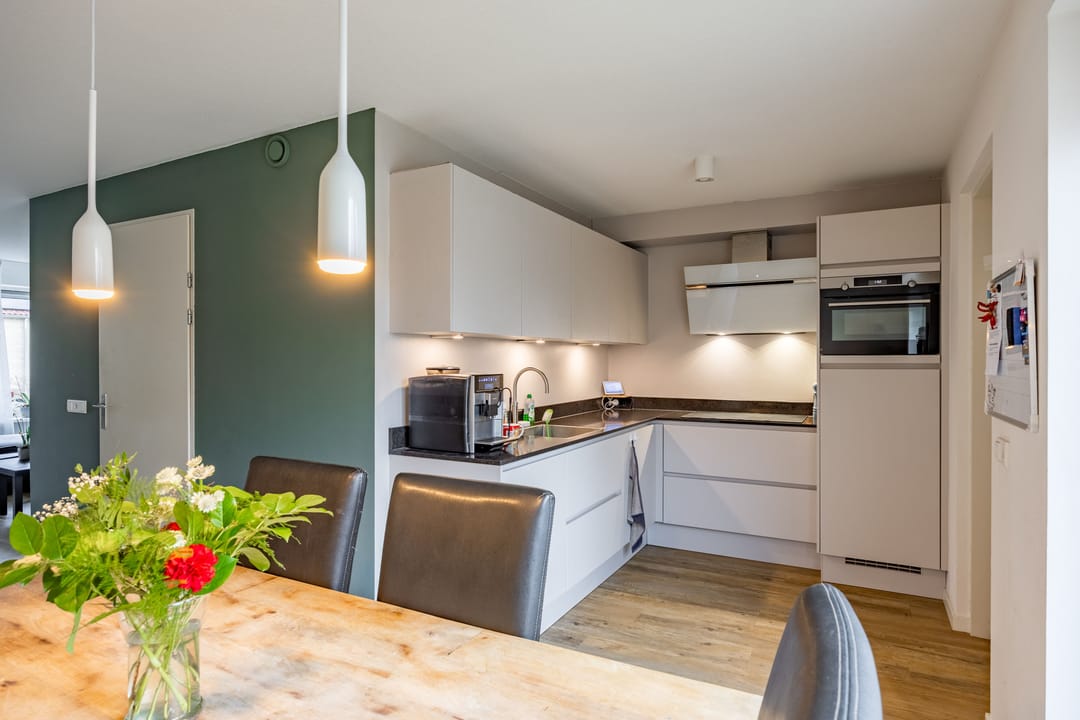 Foto 2 van Westerbuuren 2