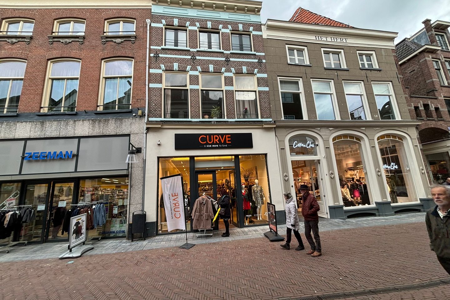 Bekijk foto 1 van Beukerstraat 43