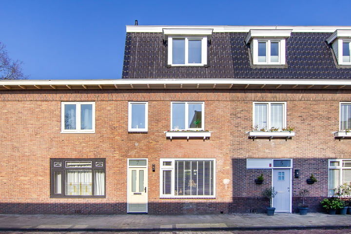 Foto 1 van Waalstraat 7