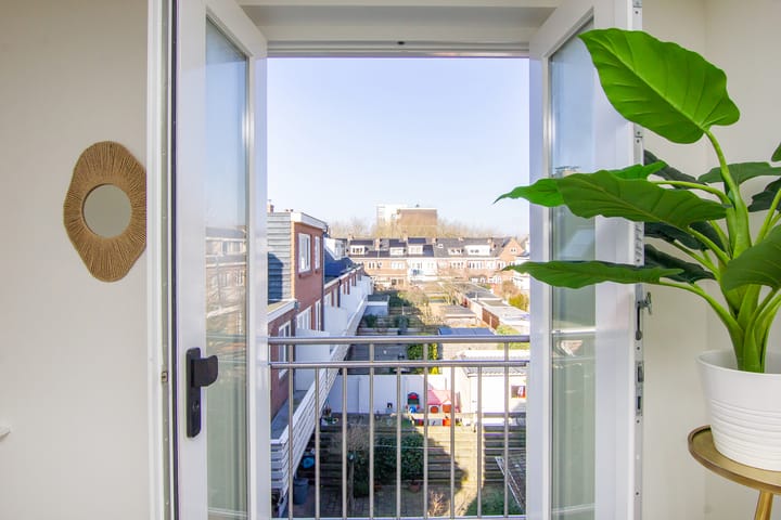 Foto 43 van Waalstraat 7