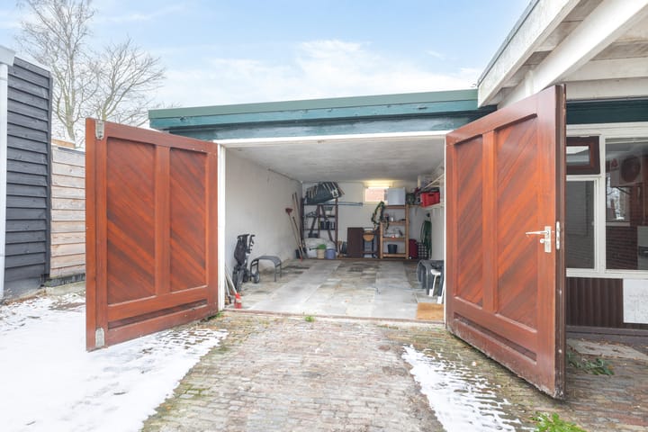 Foto 38 van Prins Bernhardlaan 14