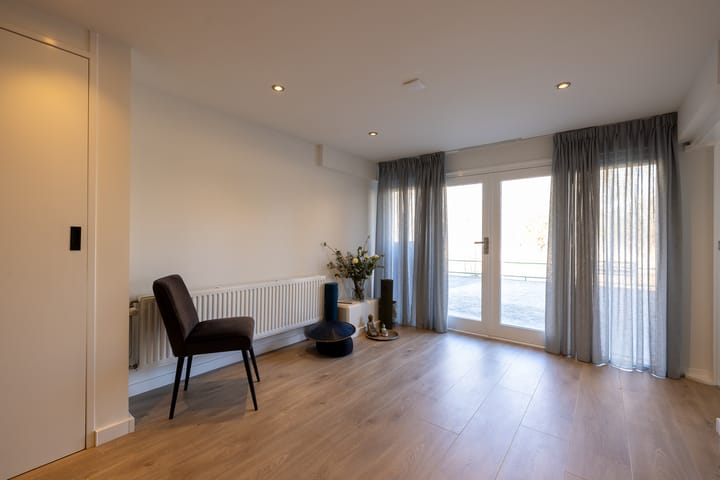 Foto 41 van Zestienhovensekade 463