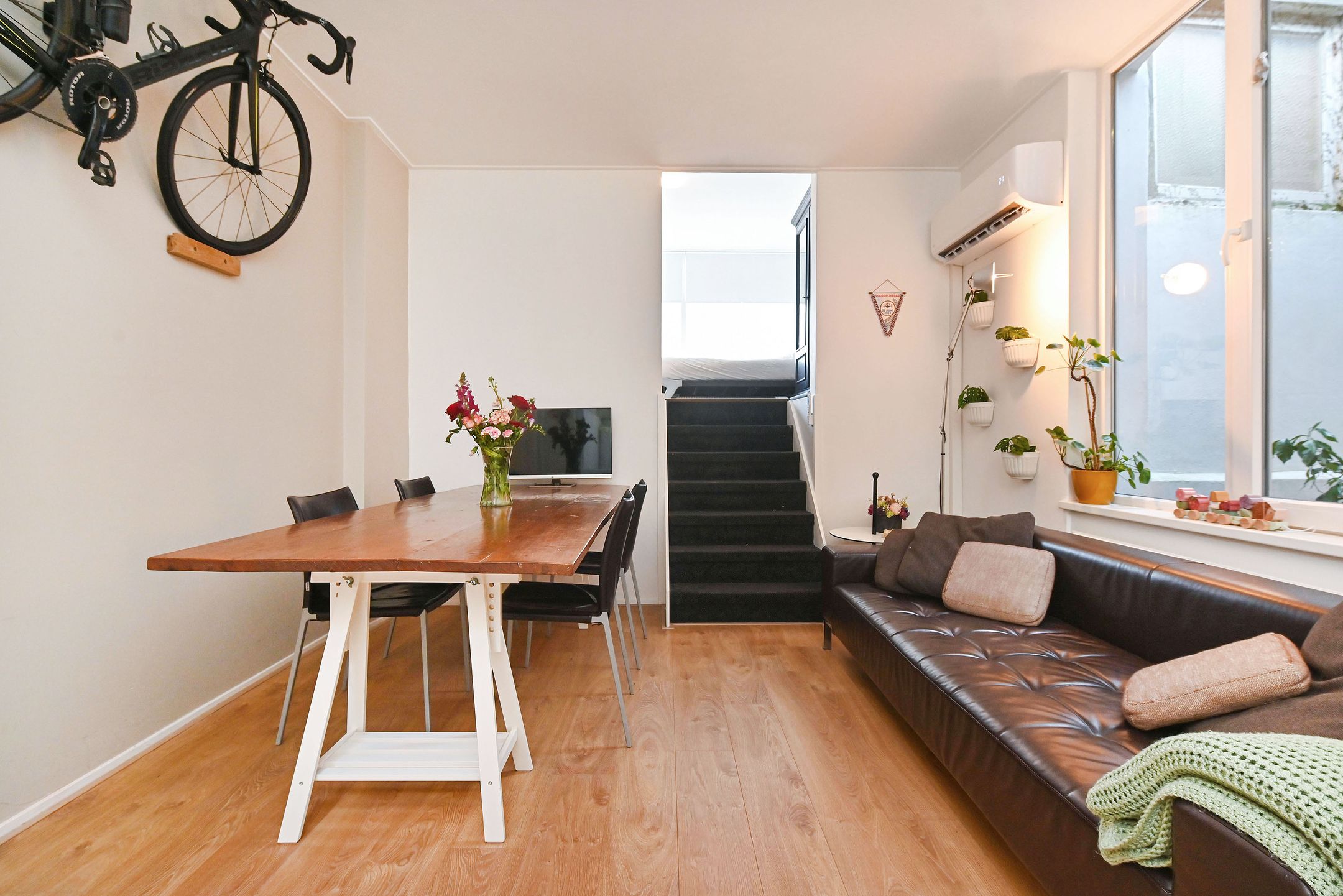 Photo 6 of Amsterdamsestraat 57