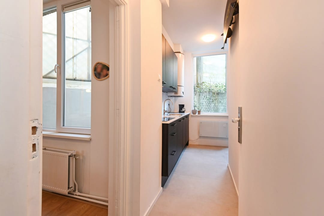 Photo 16 of Amsterdamsestraat 57