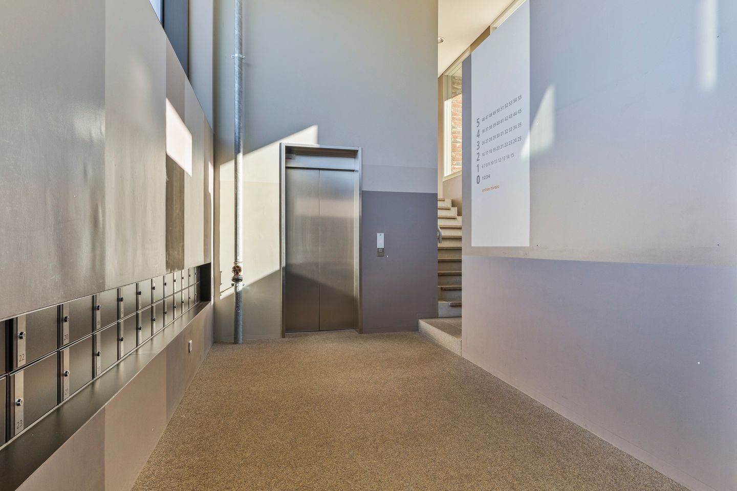 Foto 20 van Anna van Lotharingentoren 36