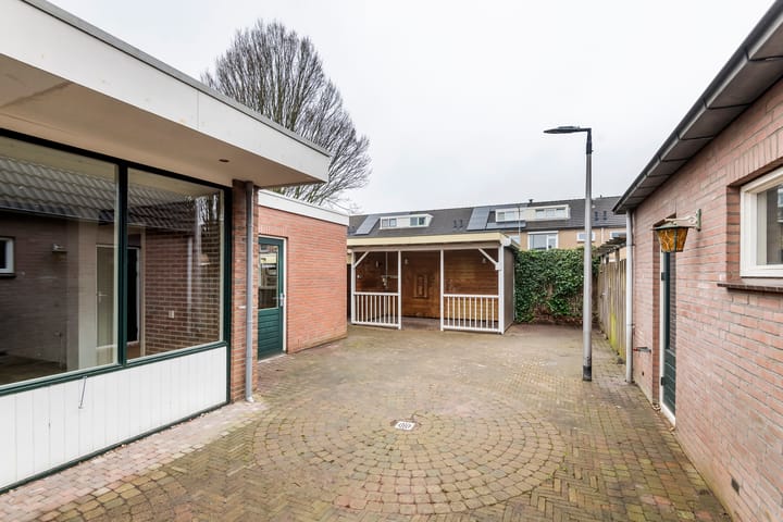 Foto 18 van Aletta Jacobslaan 9