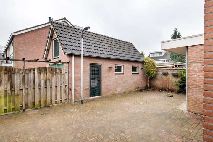 Foto 19 van Aletta Jacobslaan 9