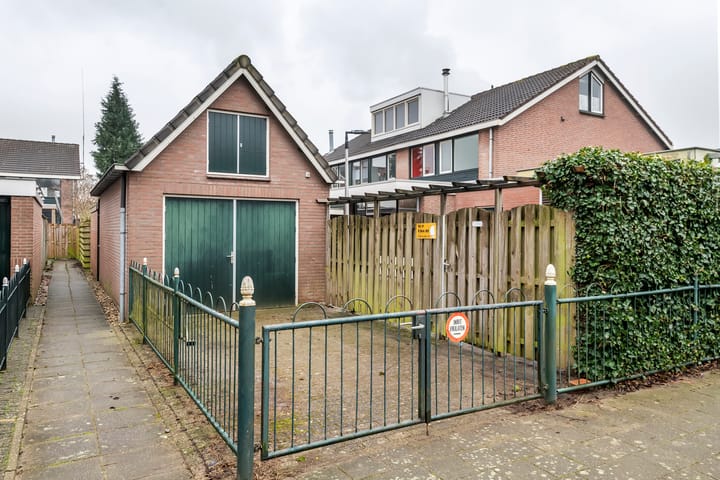 Foto 24 van Aletta Jacobslaan 9