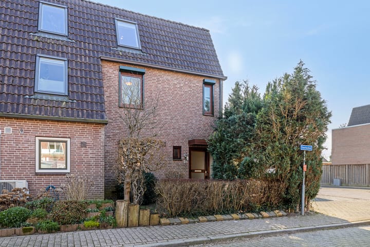 Foto 33 van Santacker 24