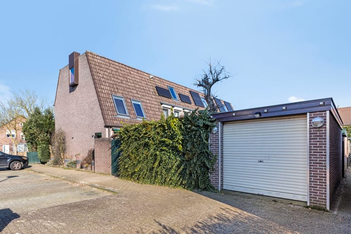 Foto 30 van Santacker 24