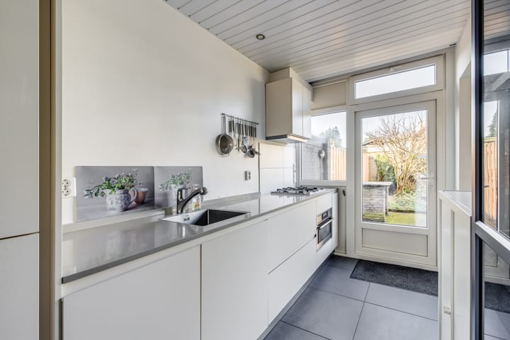 Foto 12 van Planetenbaan 140