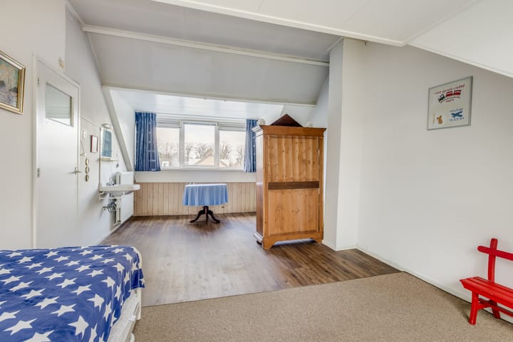 Foto 23 van Planetenbaan 140