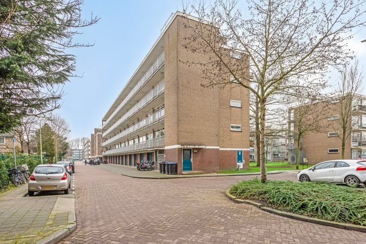 Bekijk foto van Johannes Poststraat 27