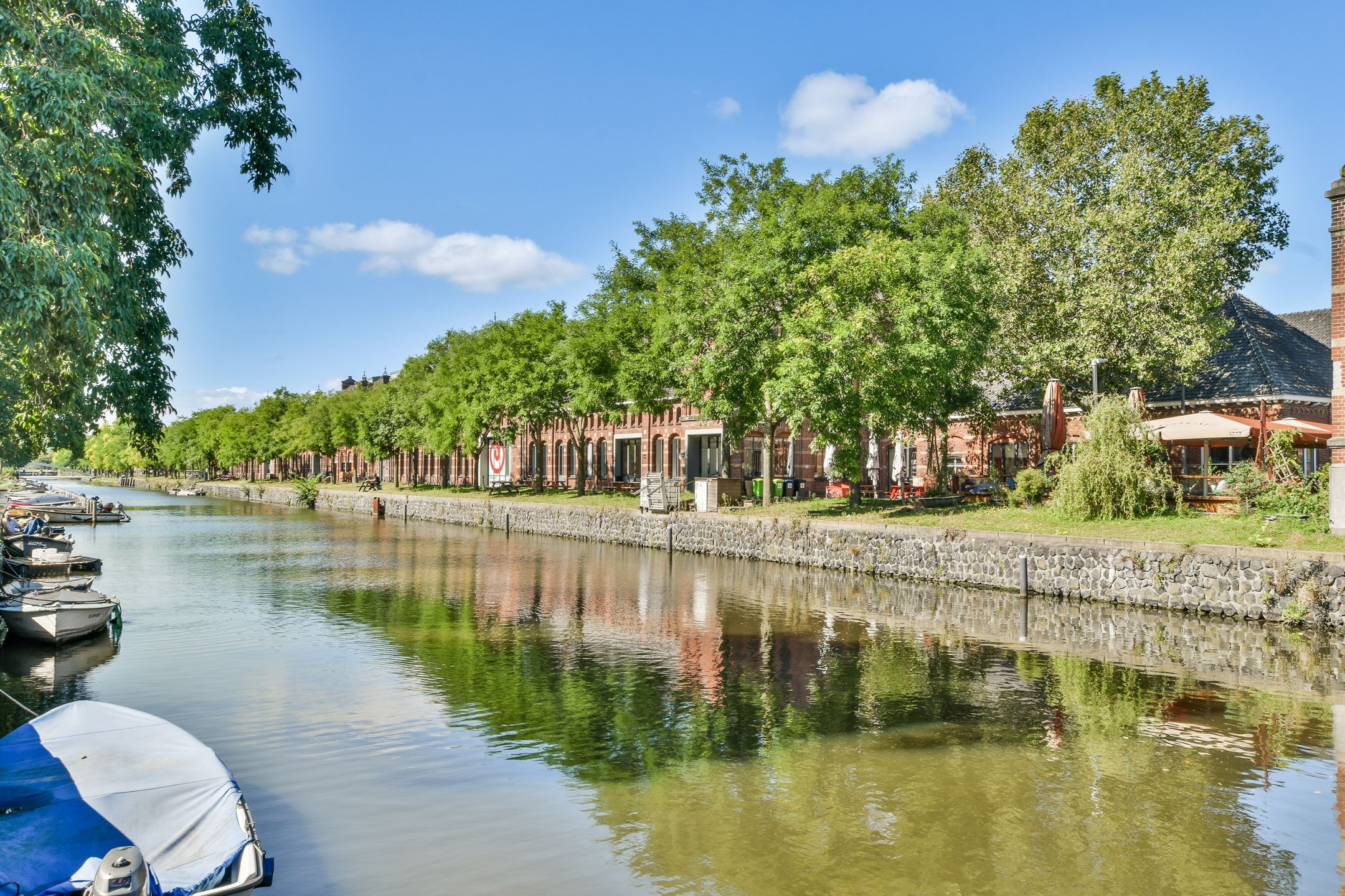 Foto 24 van Van Beuningenstraat 144-1