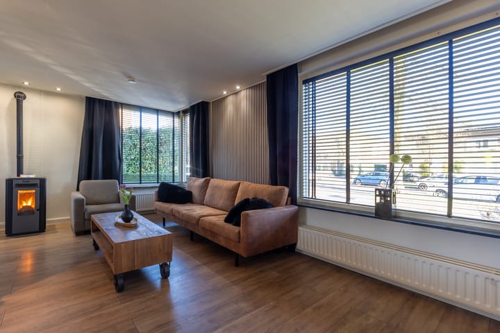 Photo 16 of Meeuwenlaan 15