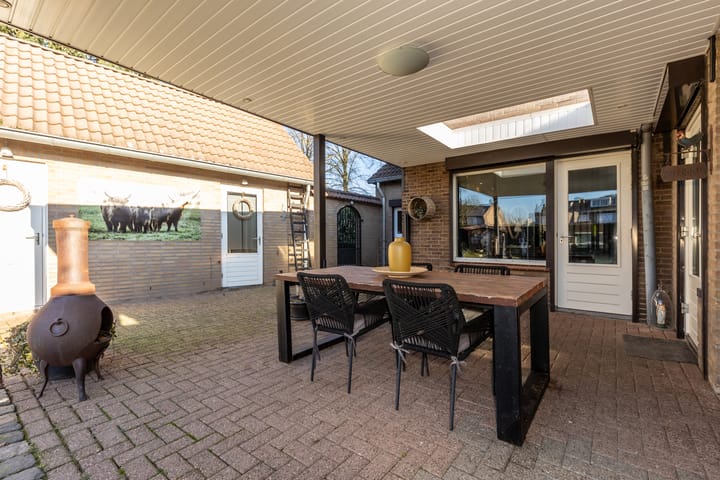 Photo 29 of Meeuwenlaan 15