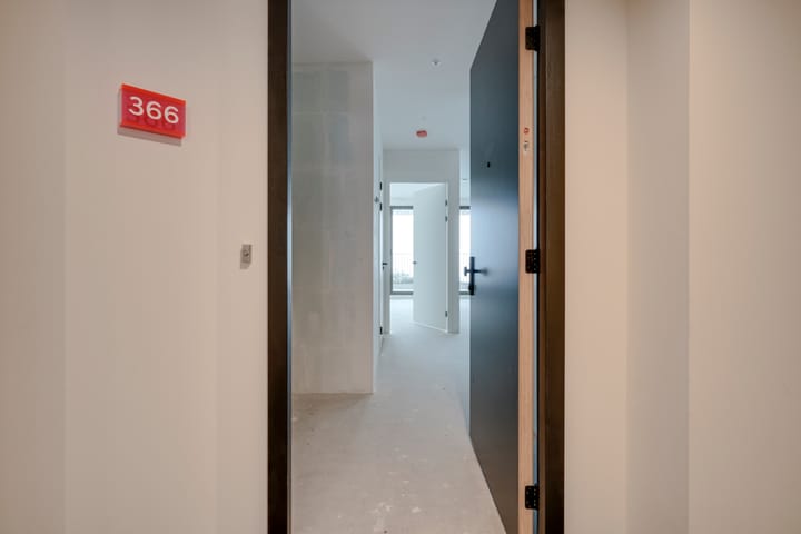 Foto 14 van Hoola van Nootenstraat 366