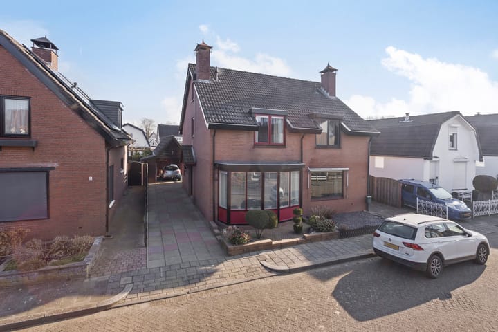 Foto 49 van Tienwoningenweg 23