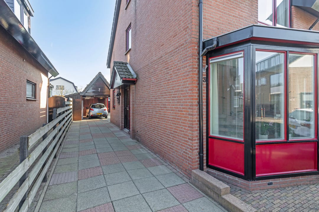 Foto 47 van Tienwoningenweg 23