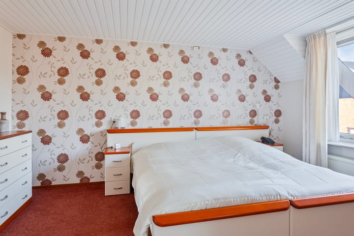 Foto 19 van Tienwoningenweg 23