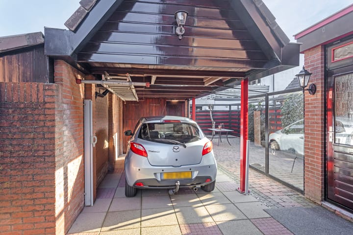 Foto 45 van Tienwoningenweg 23