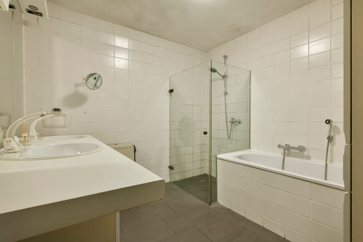 Foto 16 van Krooswijkhof 41