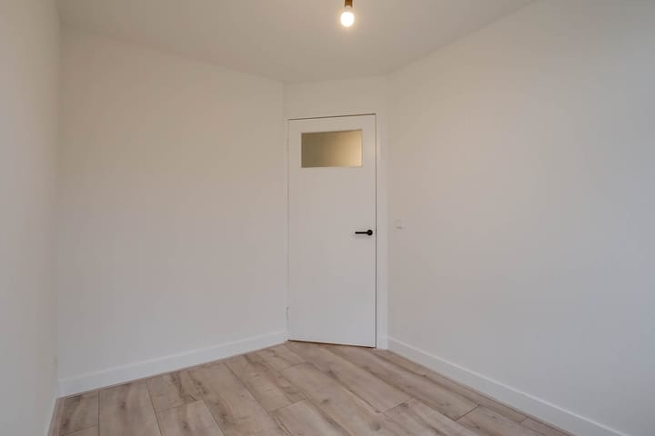 Foto 19 van Ramen 32-A