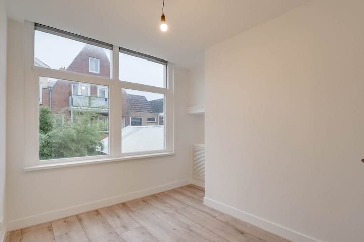 Foto 20 van Ramen 32-A