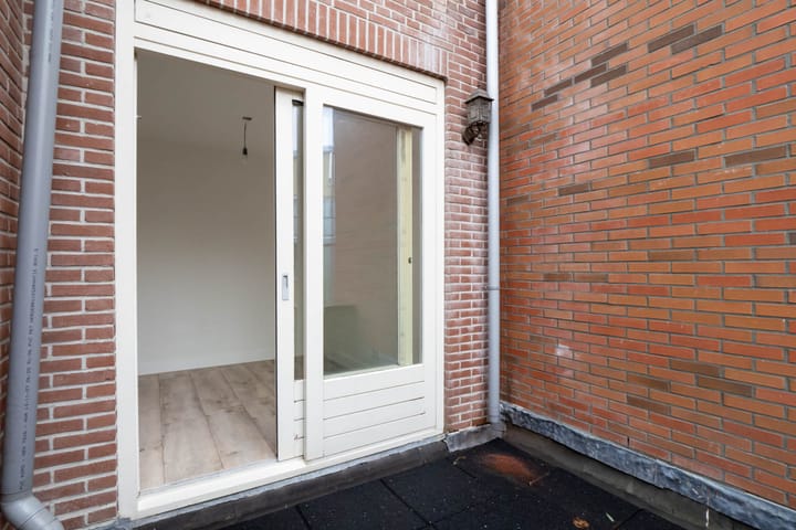 Foto 27 van Ramen 32-A