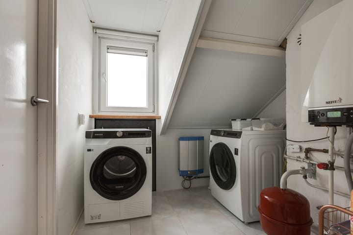 Photo 32 of De Wielewaal 36