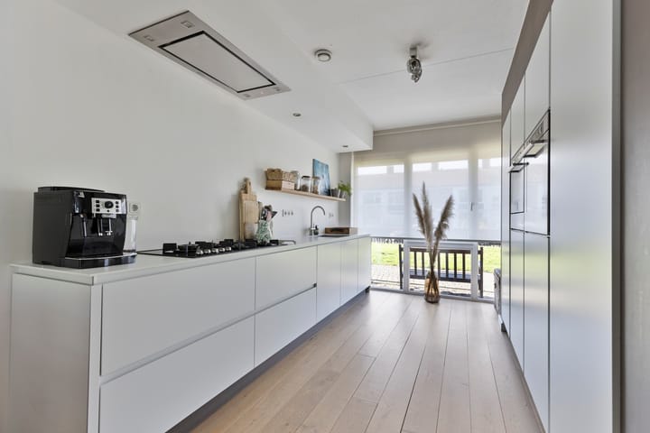 Foto 12 van Topaasstraat 61