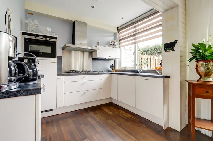 Photo 3 of van Nassau Dillenburgstraat 9