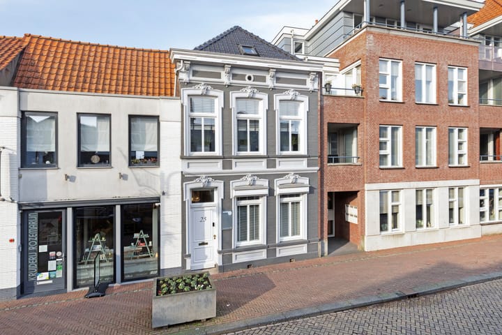 Grote Kerkstraat 25