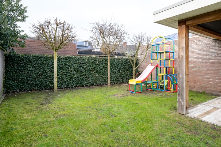 Foto 27 van Burgemeester Wallerstraat 116