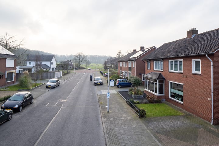 Foto 32 van Burgemeester Wallerstraat 116