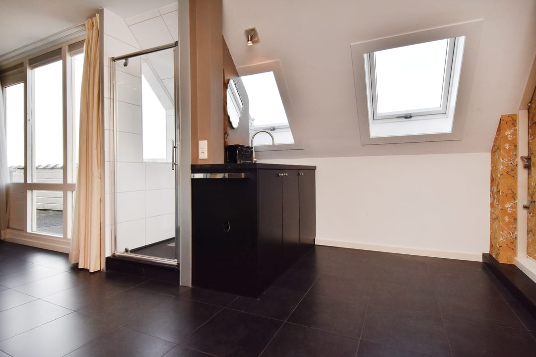 Foto 26 van Johan van Oldenbarneveltlaan 31-K