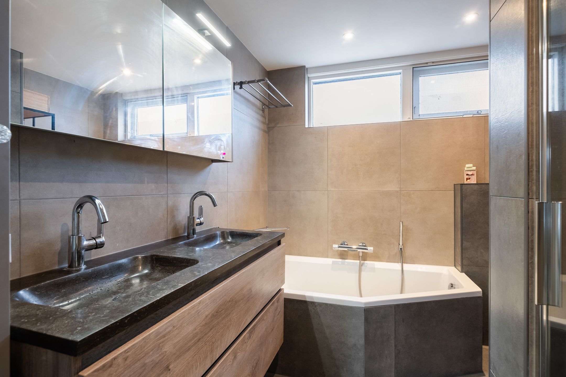 Photo 30 of Haagwindeveld 41