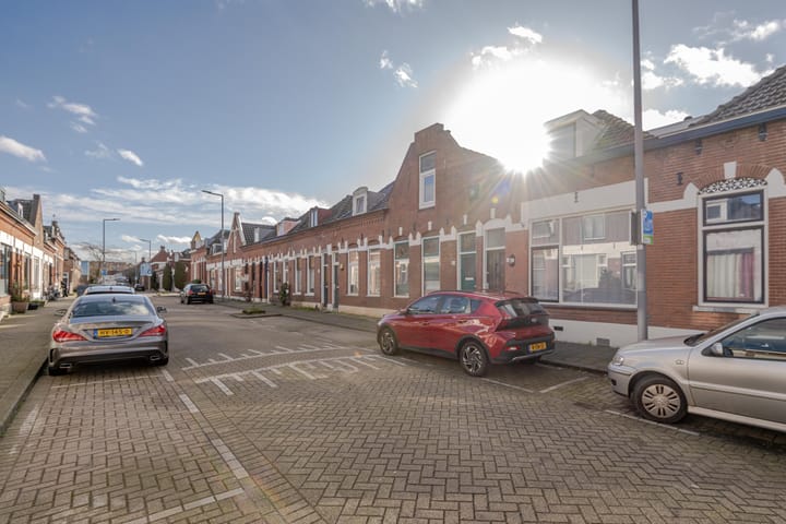 Foto 2 van Zwijndrechtsestraat 23